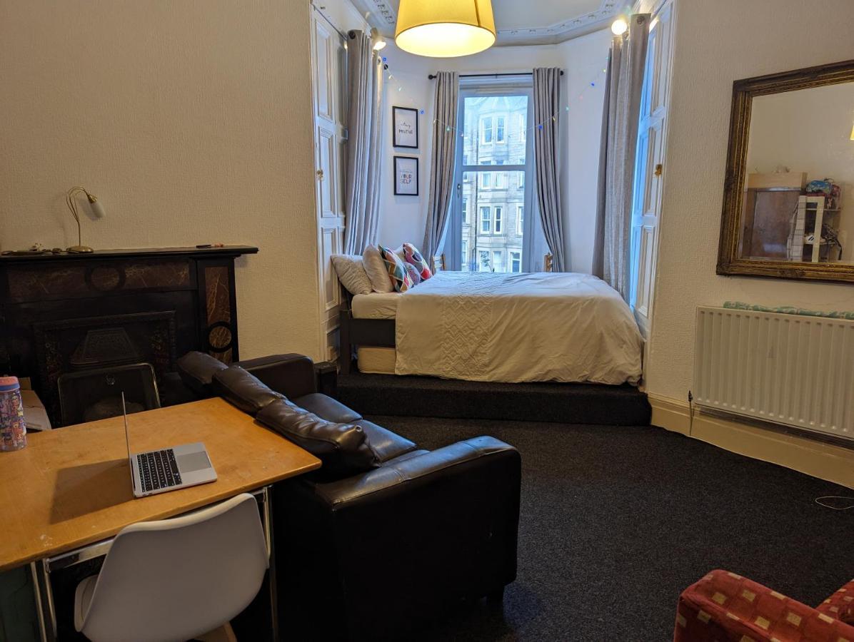 Huge Room In The City Edinburgh Buitenkant foto