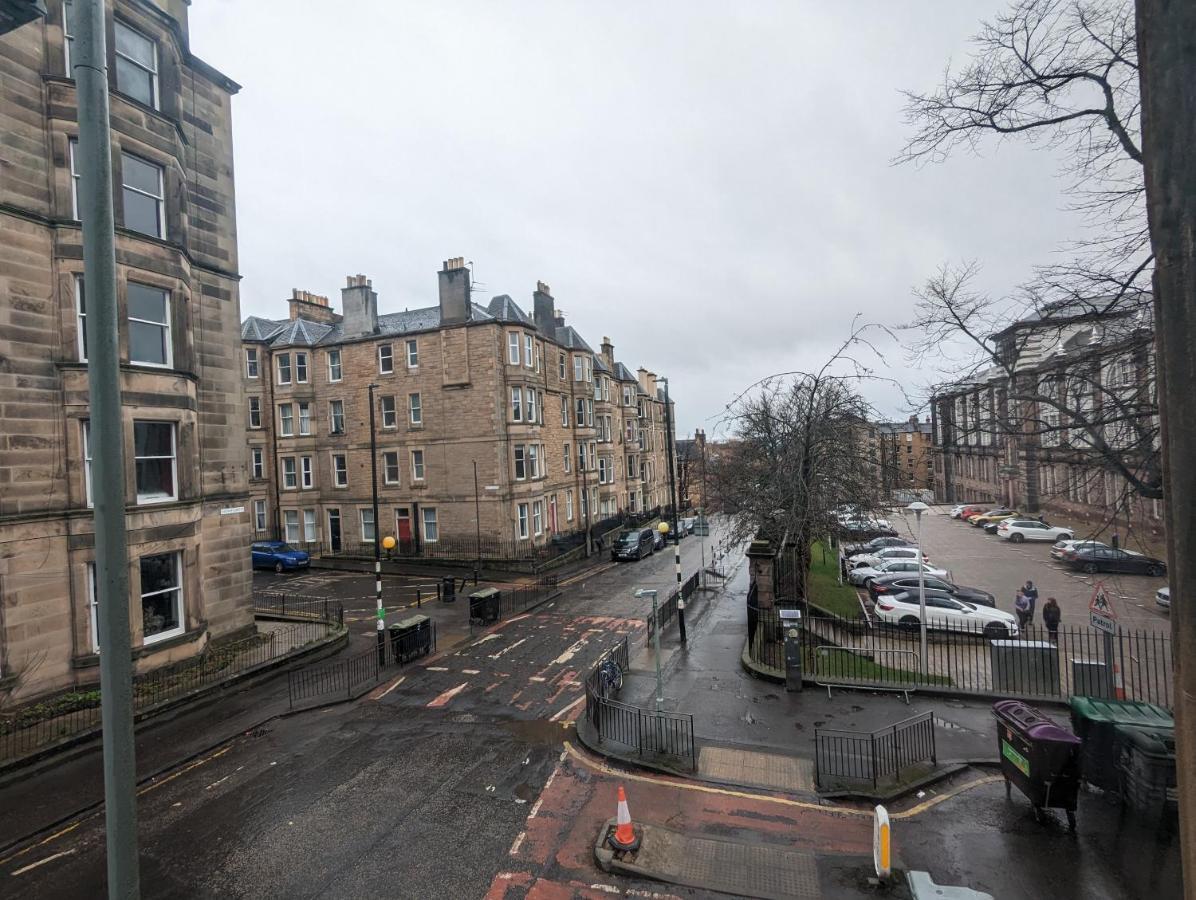 Huge Room In The City Edinburgh Buitenkant foto